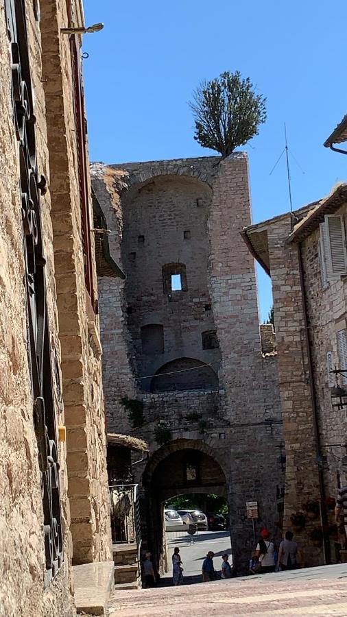 Ferienwohnung Francesco House Family Assisi Exterior foto