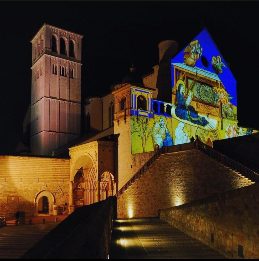 Ferienwohnung Francesco House Family Assisi Exterior foto