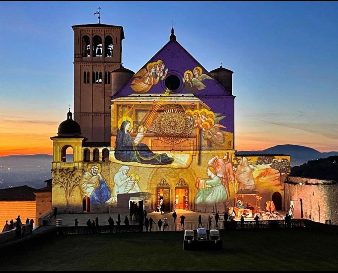 Ferienwohnung Francesco House Family Assisi Exterior foto